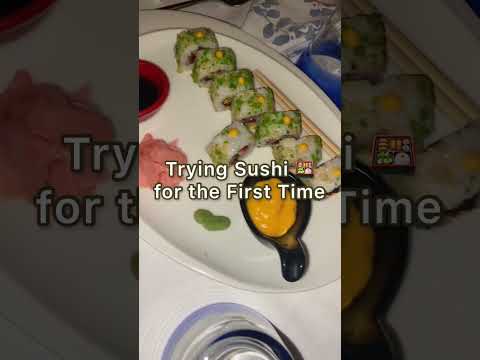 Indian tries Sushi for the FIRST TIME 🍱 #shorts 🇯🇵 🇮🇳