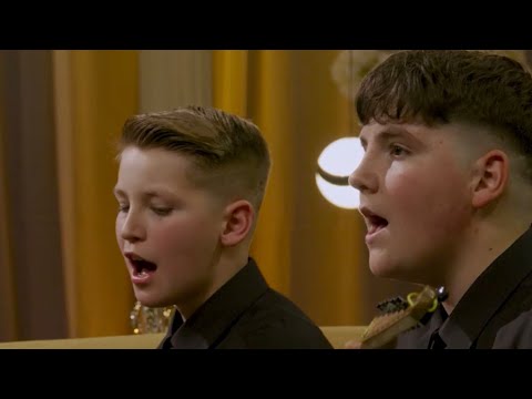 n’Kosove show - A keni ndegjuar kendim me te bukur sa keta dy vellezer- Kjo Kosove dasem ka nise