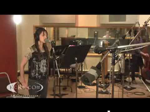 Charlotte Gainsbourg & Beck - Me And Jane Doe