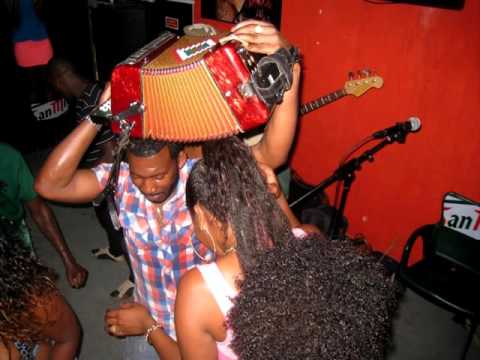 Juvino Varela - Tchoma Bombero (FUNANA 2015-2016)