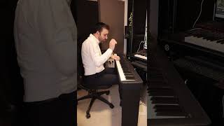 אבי דרור מגיש - קול ברמה נשמע גרסת פסנתר | Avi Dror - kol Berama