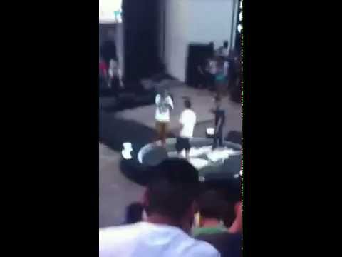 Arkano VS El Truco Batalla Gallos 2014 Madrid - Octavos de Final(Cámara aficionado)