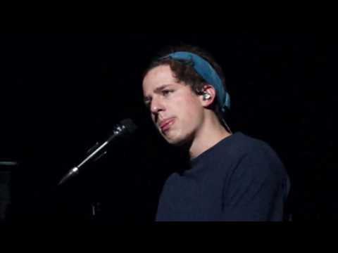 Charlie Puth - Edge of Desire (John Mayer cover) Live in Yes24 LIVEHALL, Seoul, South Korea