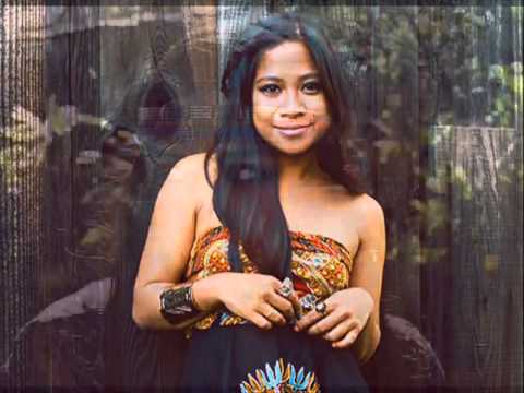 Zee Avi - Concrete Wall (Pumpkin Remix) [Free]