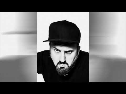 Zoo di 105 del 28/04/16 - agenti di pechino