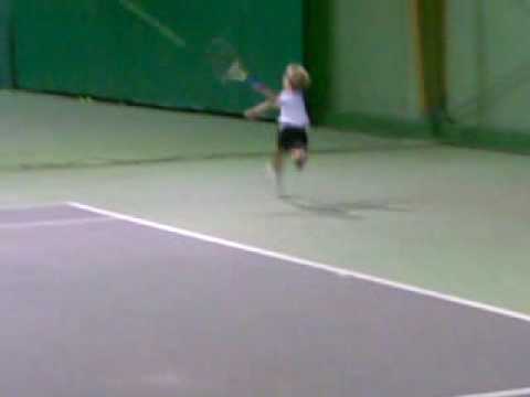 Mattia from Trento (Italy) tennis 7yrs old. september09 II°
