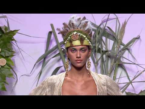 Francis Montesinos. Desfile Primavera  Verano 2018 en MBFWM - Modalia.es