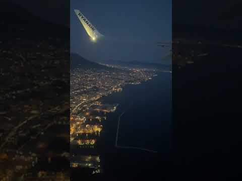 DECOLLO VOLO NAPOLI-VENEZIA