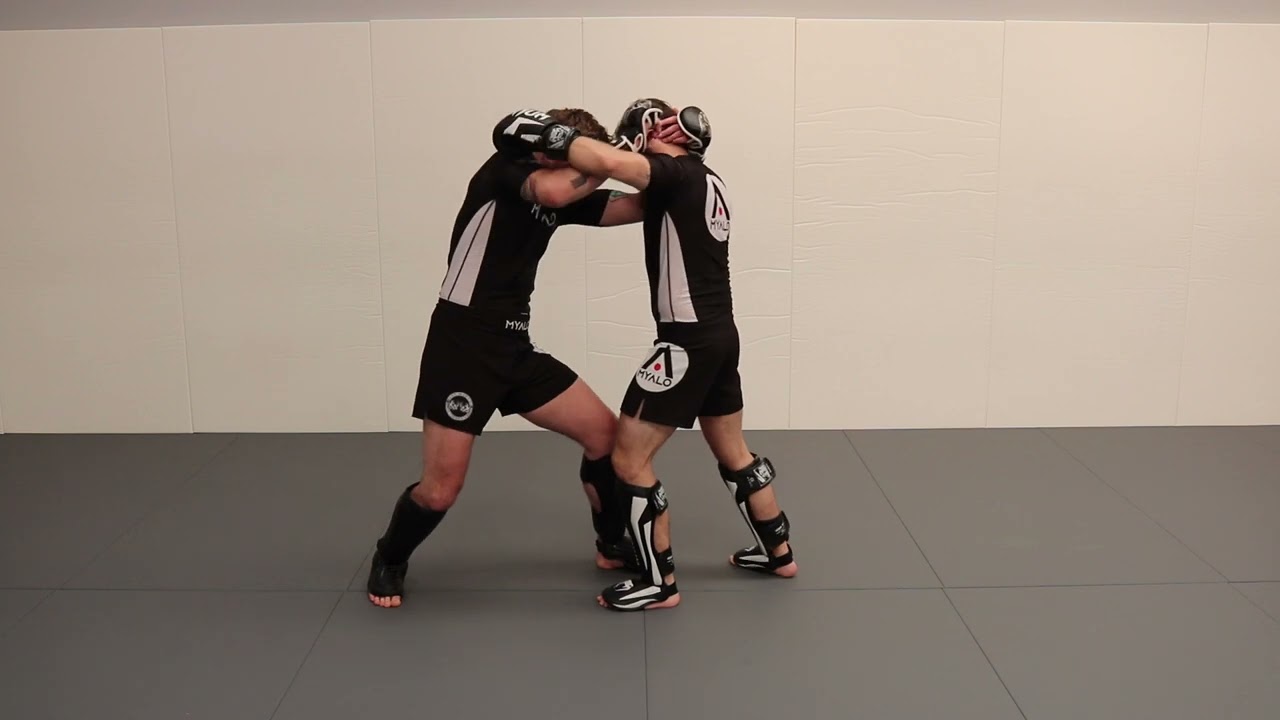 Clinch offense