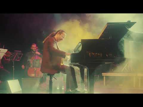 SLEEPING - LLUIS COLOMA & HIS MUSICAL TROUPE XXL