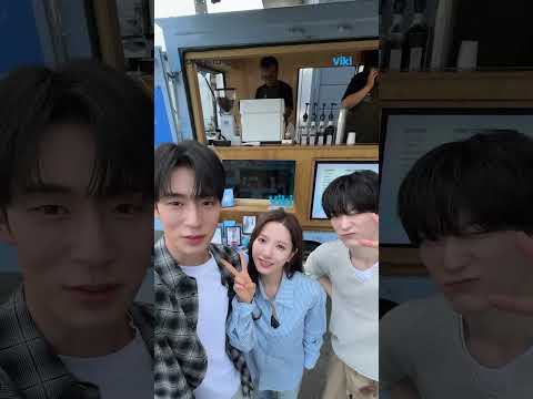 DIY Camera Swap with the cast of Dive Into You