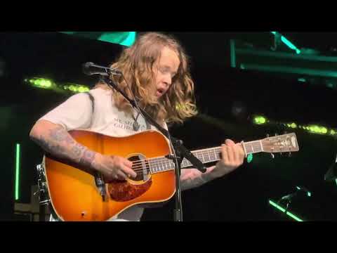 Old Man At The Mill - Billy Strings