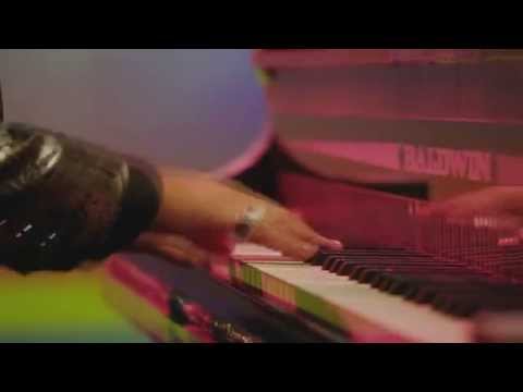 Robin Thicke Feel Good (Oliver Heldens Remix Videoremix By Roger Mendez)