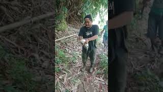 Download lagu wejangan mancing dari haji bolot.. dengerin ni... klo mw dapet babon mp3