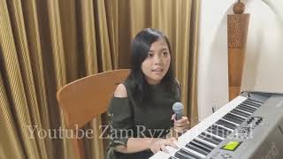 Download lagu Wow! Selfi Belajar main Keyboard?? mp3