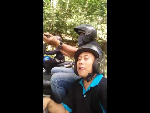 Vespa tetap safe riding gaess....