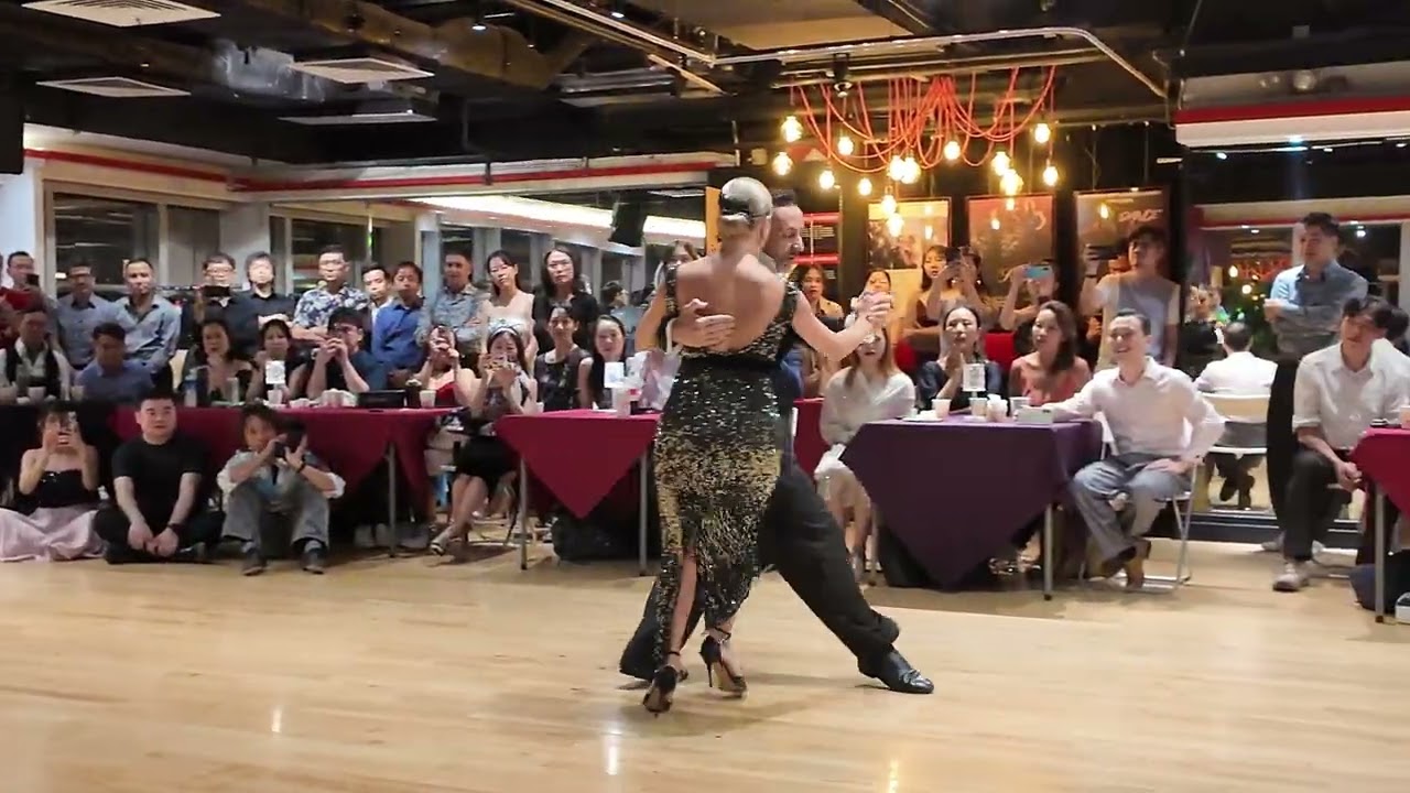 Maximiliano Cristiani & Evgeniia Samoilova 2/4 - Ilusión Azul (Vals) - Hong Kong 2025