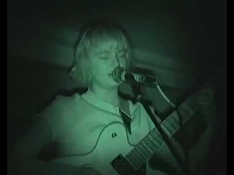 mary in the junkyard - marble arch (Official Video) Live from this old house