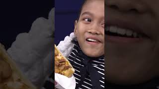 Download lagu Kembar siam ini pertama kali makan pizza #bicarasarawijayanto #kembarsiam #disabilitas #shorts mp3 Download lagu Kembar siam ini pertama kali makan pizza #bicarasarawijayanto #kembarsiam #disabilitas #shorts mp3