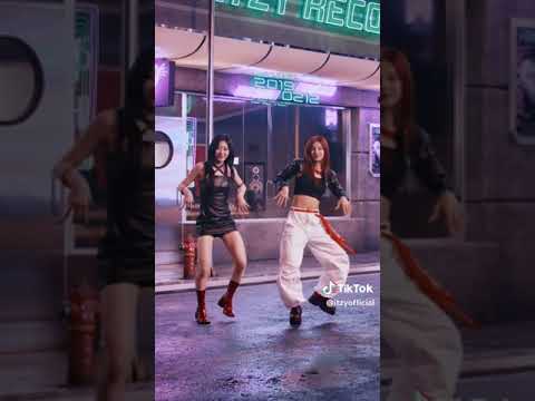 Like Magic dance challenge with ITZY #itzy #likemagic #nmixx #skz #jyp