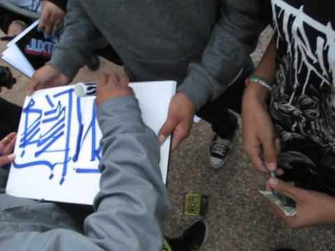 ™GrosleeFotoGraffii | RETNA MSK AWR | Handstyle