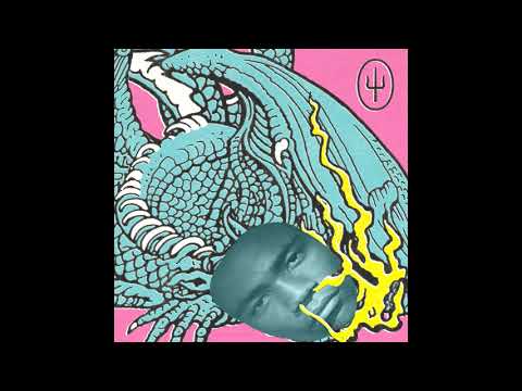 Twenty One Pilots/Childish Gambino -Shy Away/Bonfire (MashUp)