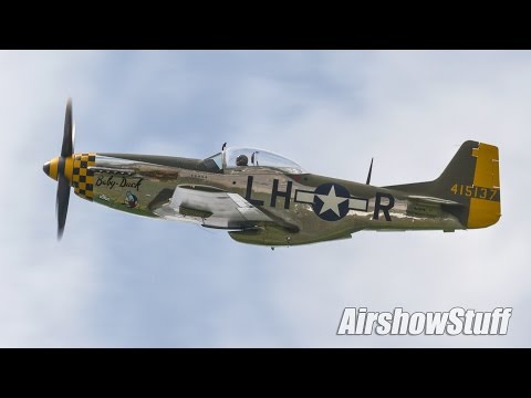 P-51 Mustang Aerobatics (No Music) - Spirit of St Louis Airshow 2016