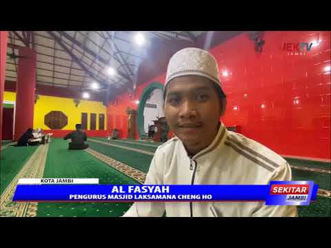 Warga Antusias Tawarih di Masjid Laksamana Cheng Ho Jambi