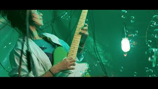 Video thumbnail for mad guitar science [Ibanez yy10 slime green sparkle talman rundown] by yvette young