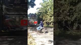 Download lagu artis jember ALS 390 lintas Palas #busmania @Nasutionfamily_official mp3 Download lagu artis jember ALS 390 lintas Palas #busmania @Nasutionfamily_official mp3