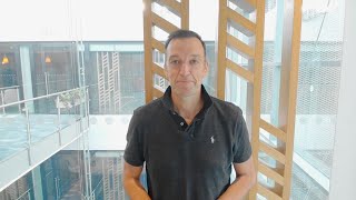 Disrupting the AI infrastructure with MicroLEDs