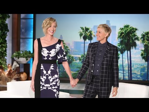 エレンとポーシャが赤ちゃんの噂を語る (Ellen and Portia Discuss the Baby Rumors)
