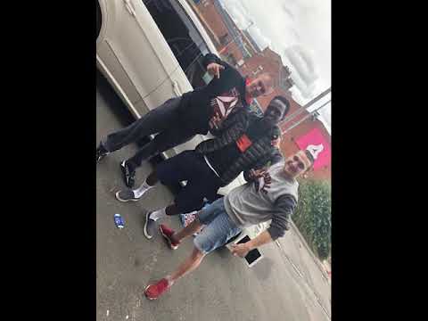 Husaria303 (AdaśZenuś) - Kuku/Szaleństwo feat Funky Fred(Jungle Leaders)