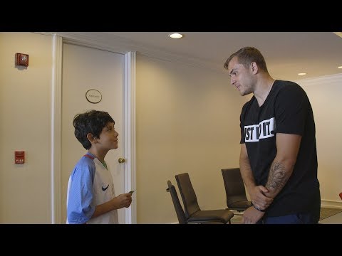 U.S. MNT Forward Jordan Morris Makes a “Diabuddy”