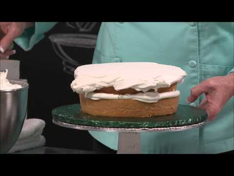 Learn How to Frost a Cake Using Buttercream