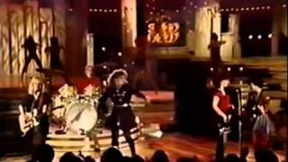 Go-Go&#39;s - Our Lips Are Sealed (Solid Gold &#39;82)