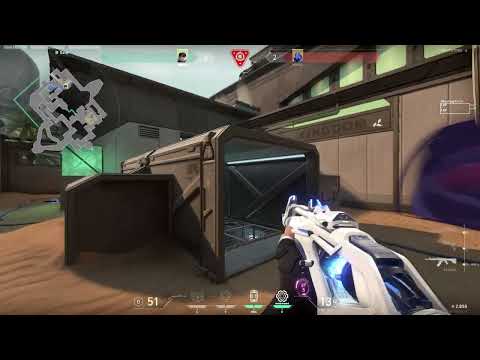 Random Valorant round #37