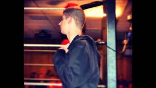 Cliff Shadow Theme &quot;Man In The Box&quot; by Alice In Chains