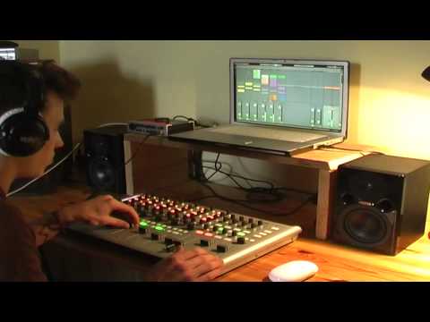 Ableton Live DJ Spooks- Vestax VCM 600  - Freaky Island