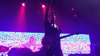 FRONT ROW dancing on quicksand bad Suns