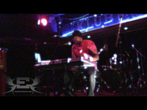 Essential TV presents Dru Hepkins performing live.