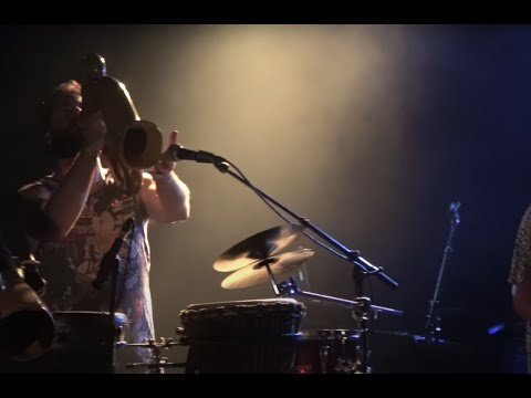 Tarante Groove Machine - Tarante                    (Live Session At The Yellow Submarine)