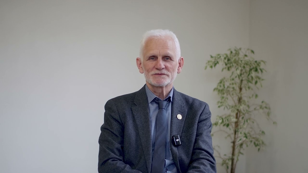 Ales Bialiatski stands with Nasrin Sotoudeh