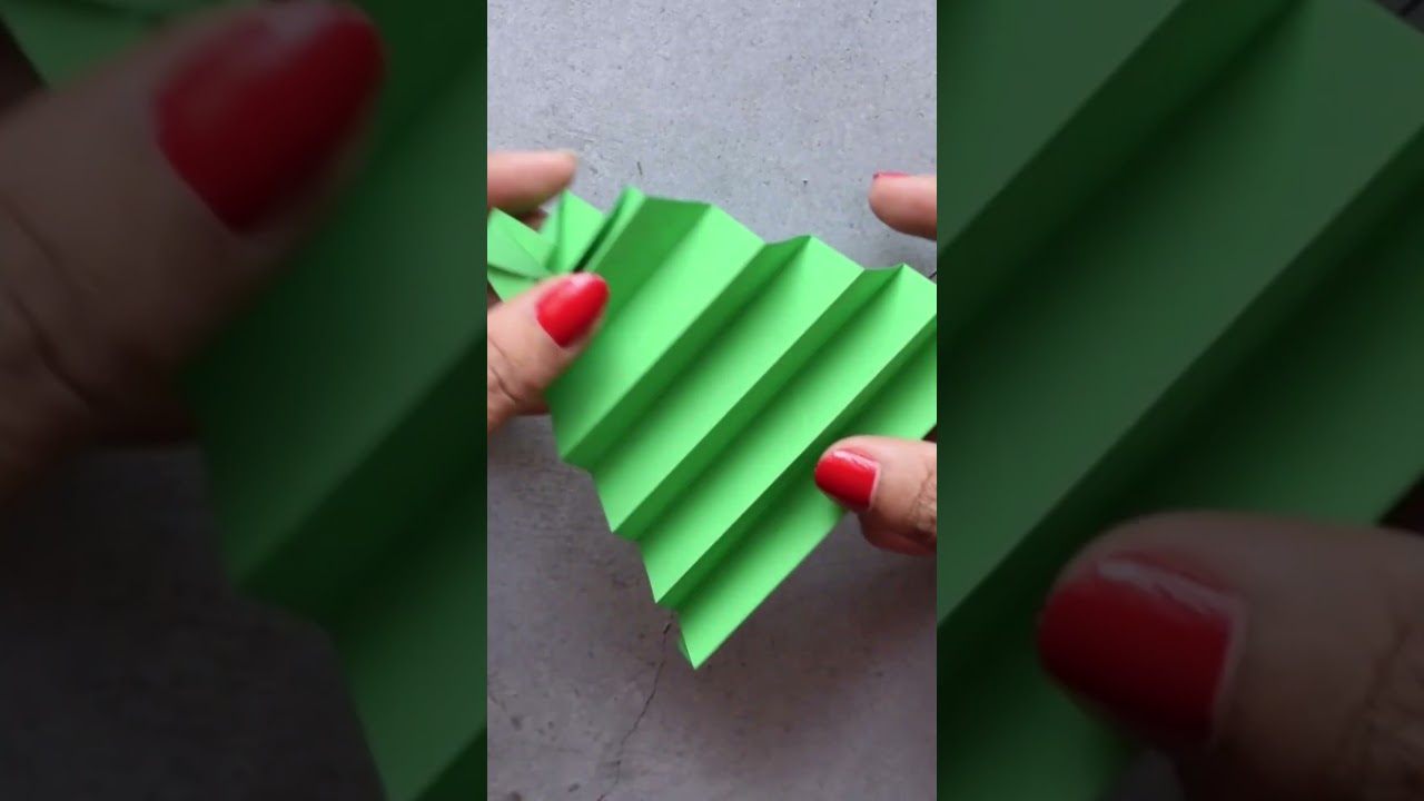 DIY Paper Christmas Tree | Easy Paper Christmas Tree | DIY Christmas Craft Ideas #diychristmastree