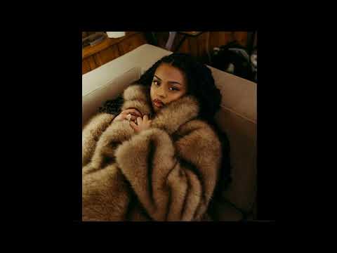 (FREE) R&B Type Beat - "YOUR THOUGHTS" | RnB Type Beat | Smooth Freestyle RnB Beat 2025