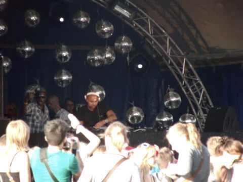 sidney sampson @ tomorrowland 2011