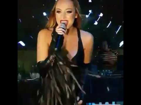 LUNA ĐOGANI PEVA UŽIVO NOVU PESMU: Evo kako zvuči