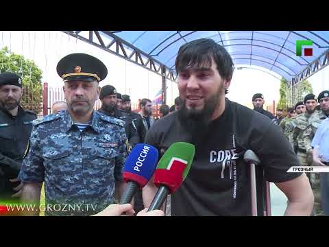 В Грозненском аэропорту встретили участника спецоперации Ильяса Солтаева