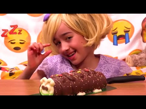 The Disappearing Cake ⭐ Princesses In Real Life | Kiddyzuzaa - WildBrain