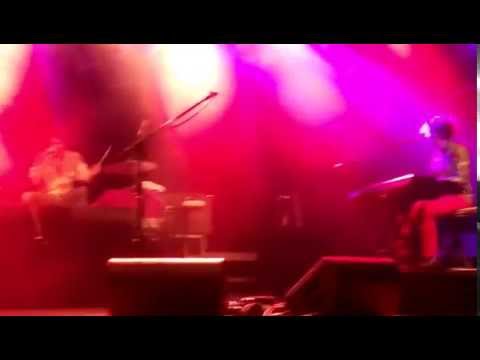 Winston Mcanuff & Fixi - Raschild (Festival MED 2014 - Portugal)